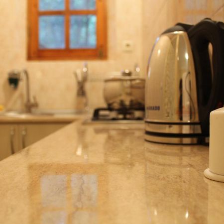 House 41 Panzió Tbiliszi Kültér fotó