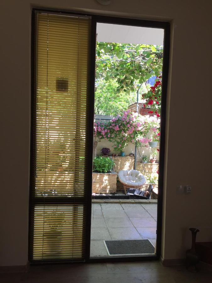 House 41 Panzió Tbiliszi Kültér fotó