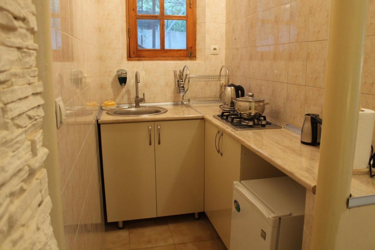 House 41 Panzió Tbiliszi Kültér fotó