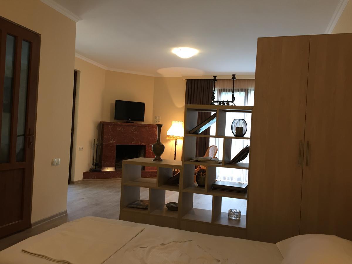 House 41 Panzió Tbiliszi Kültér fotó