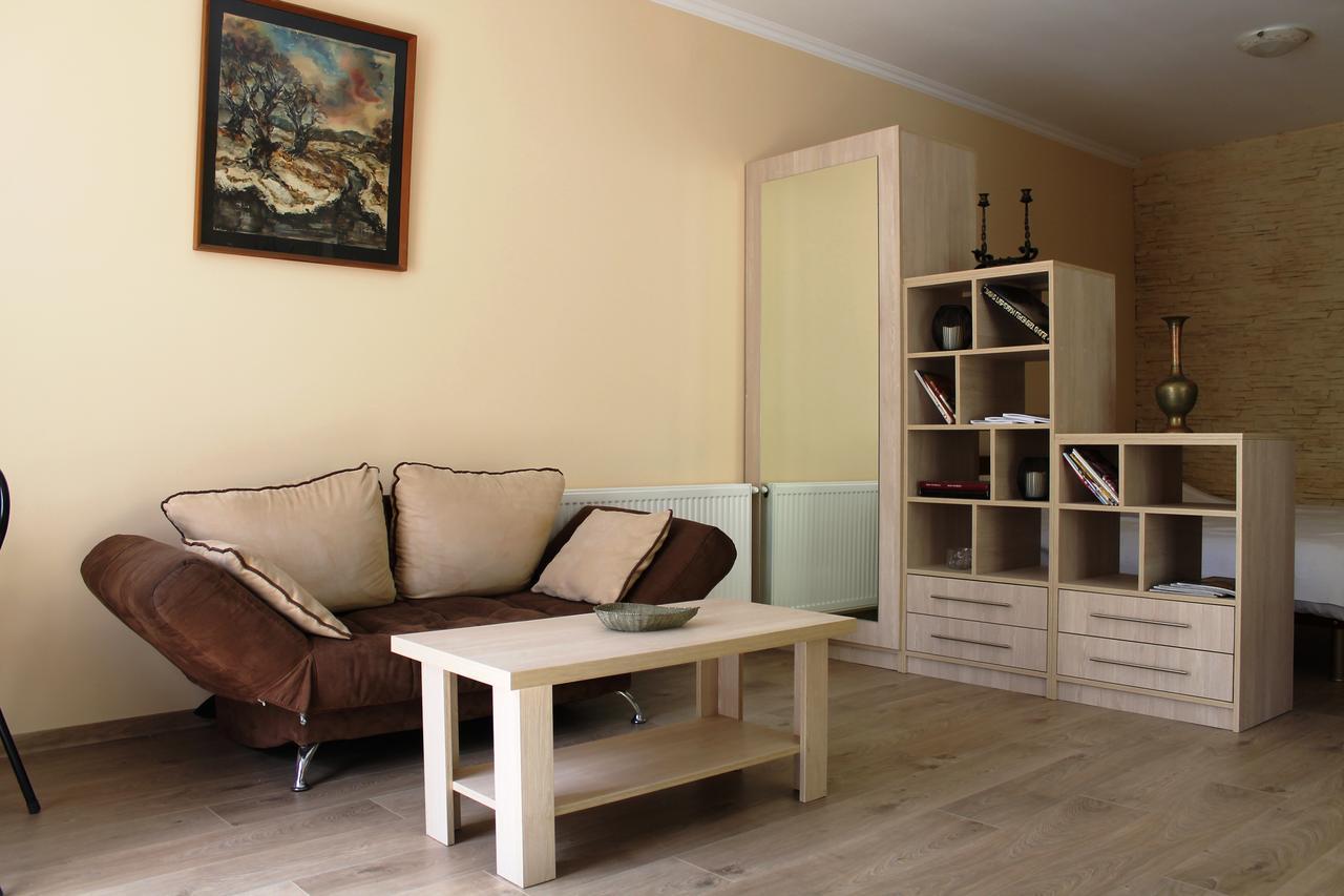 House 41 Panzió Tbiliszi Kültér fotó